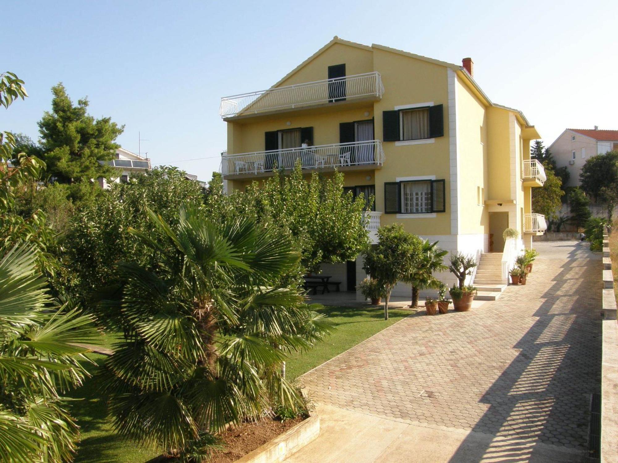 Villa Slavica Vodice Esterno foto