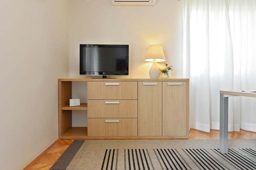 Villa Slavica Vodice Esterno foto