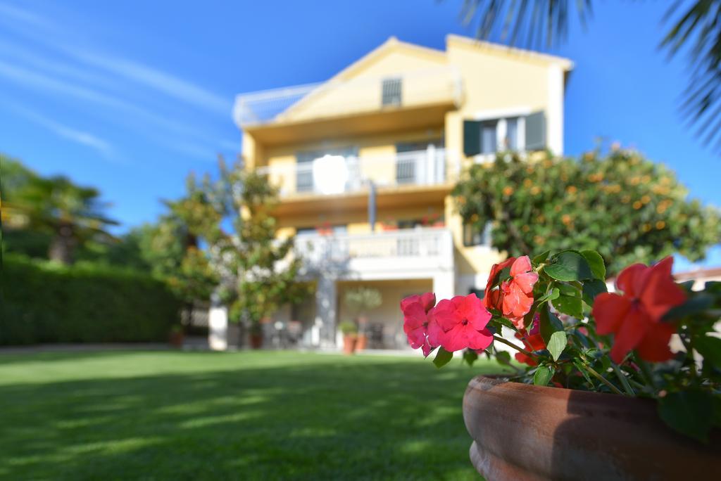 Villa Slavica Vodice Esterno foto