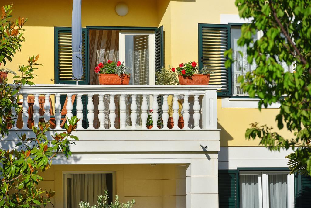Villa Slavica Vodice Esterno foto